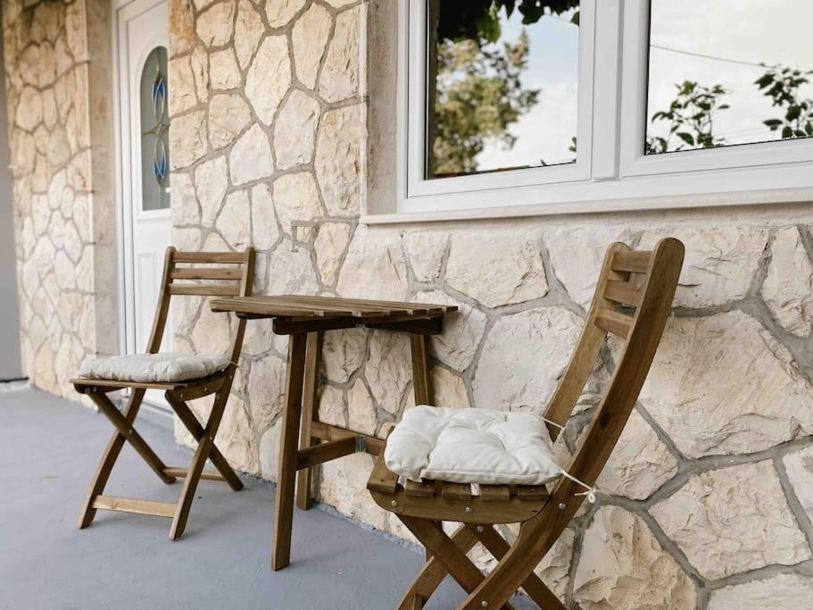 2Nd Hvar Home Apartments Hvar Town Bagian luar foto