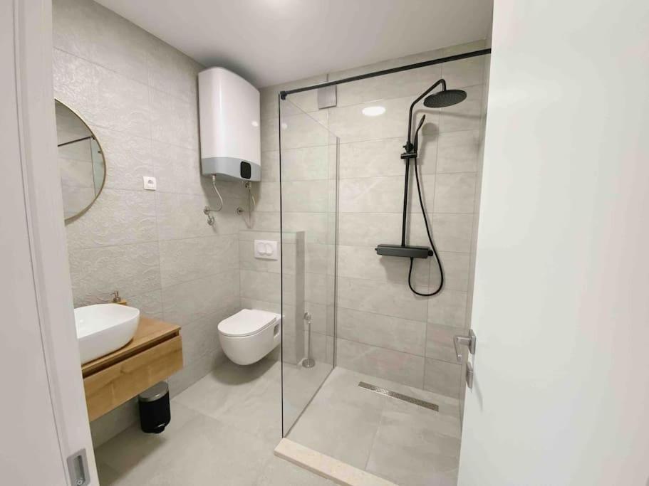 2Nd Hvar Home Apartments Hvar Town Bagian luar foto